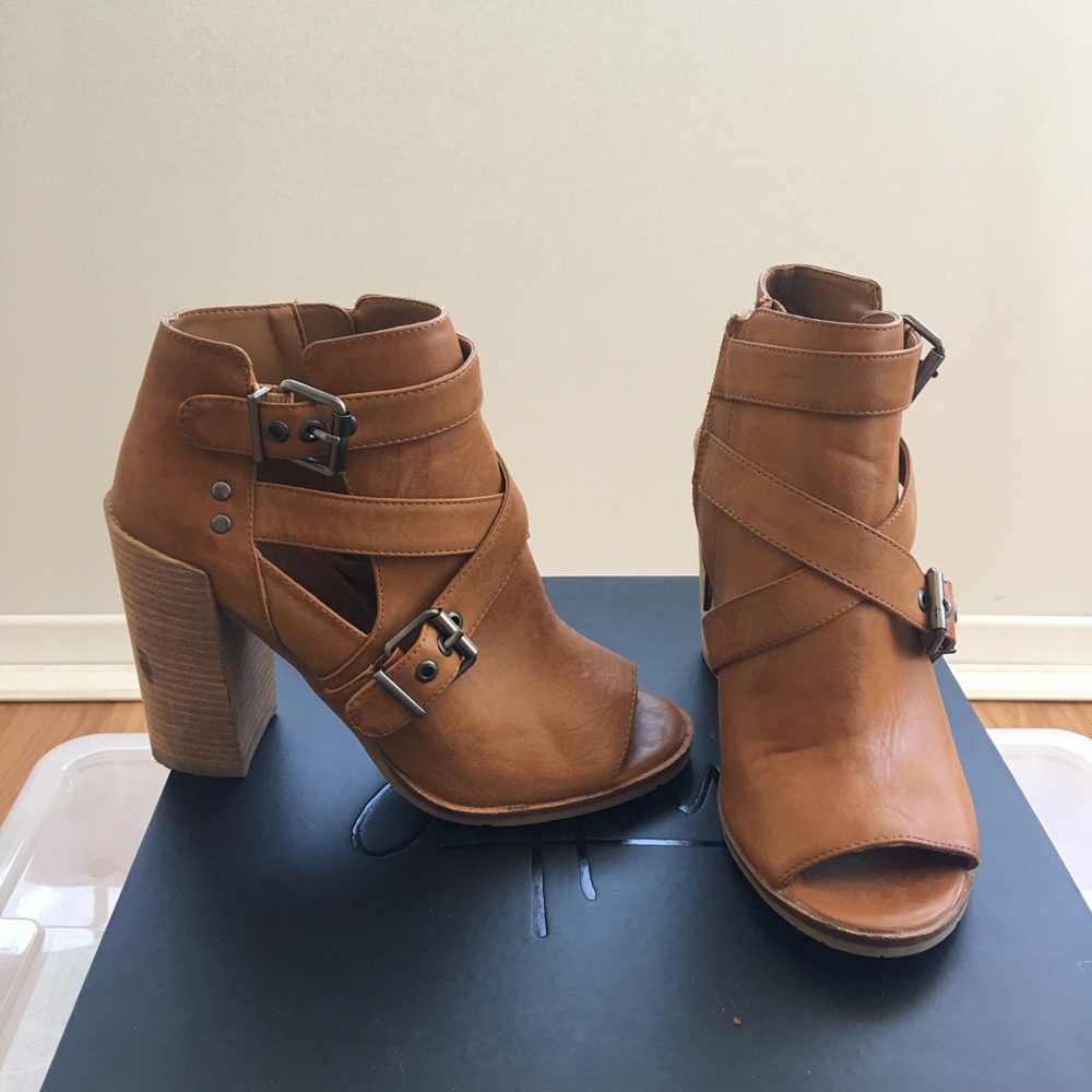 Dolce Vita peep toe ankle booties